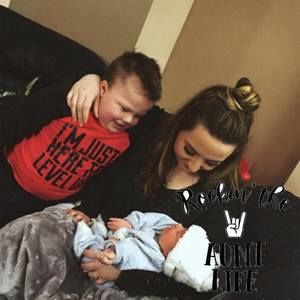 Meet your Posher, Chloe marie